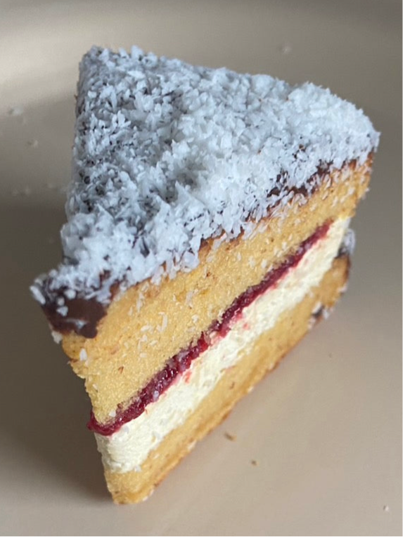 【冷凍便】米粉のヴィクトリアケーキ　4種8個セット | walk along bakes