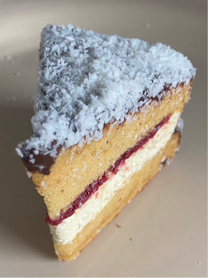 【冷凍便】米粉のヴィクトリアケーキ　4種8個セット | walk along bakes
